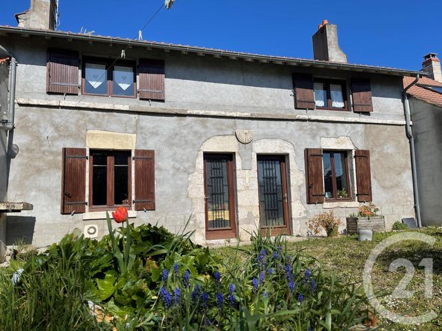 Maison à vendre - 5 pièces - 117,19 m2 - Cravant - 45 - CENTRE